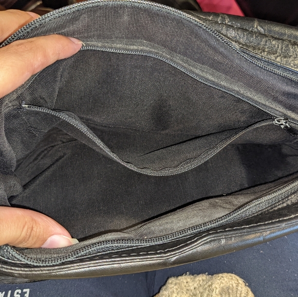 Vintage 80's Black leather bag - Picture 4 of 9